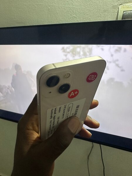 iPhone 13simple casi