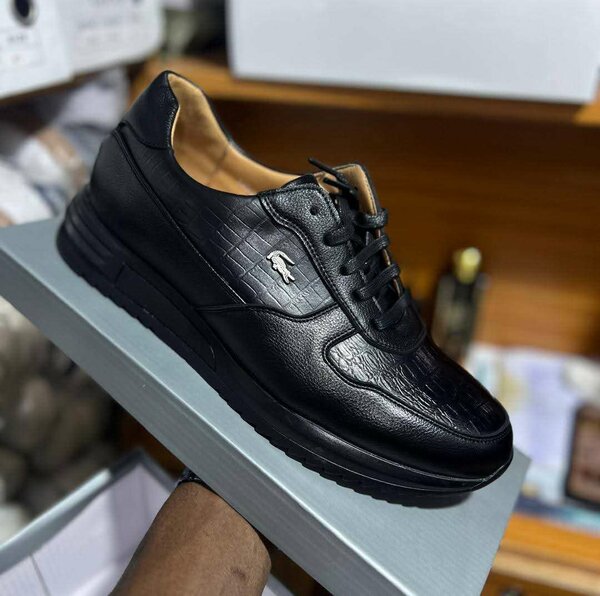 Chaussures en cuir élégantes