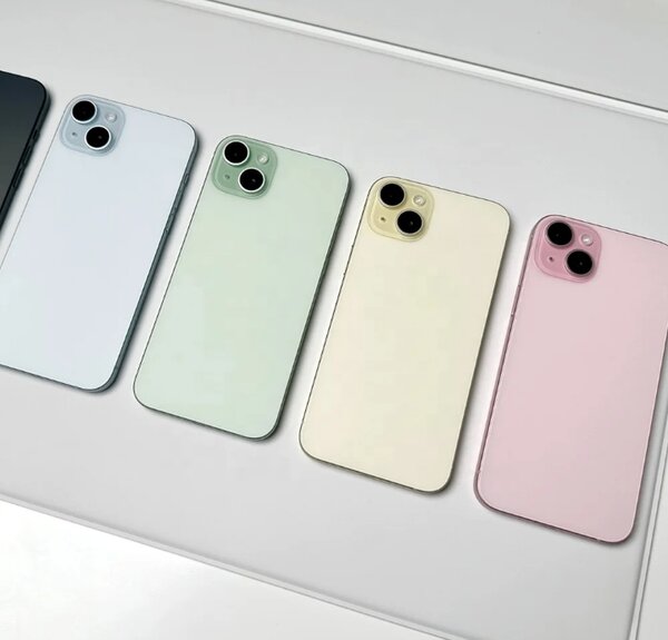 Smartphones modernes colorés