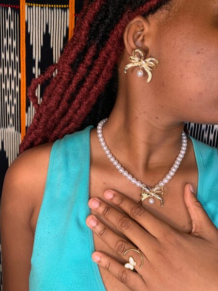 Pearl Bow Necklace with Earrings Set