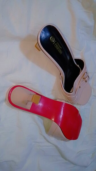 Mules à talons élégantes