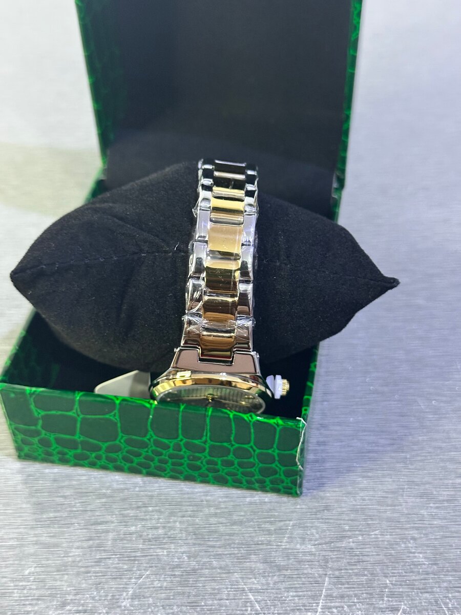 Montre Élégante Bicolore