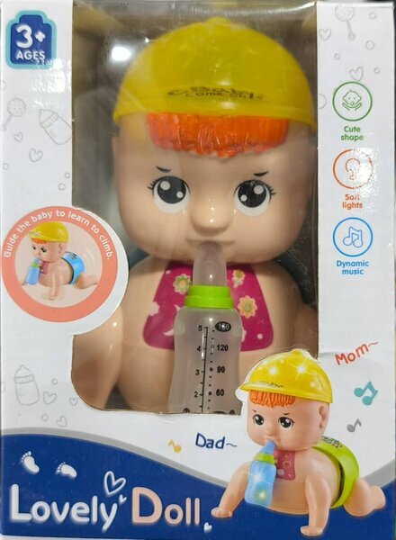 Bébé Lovely Doll avec casque jaune