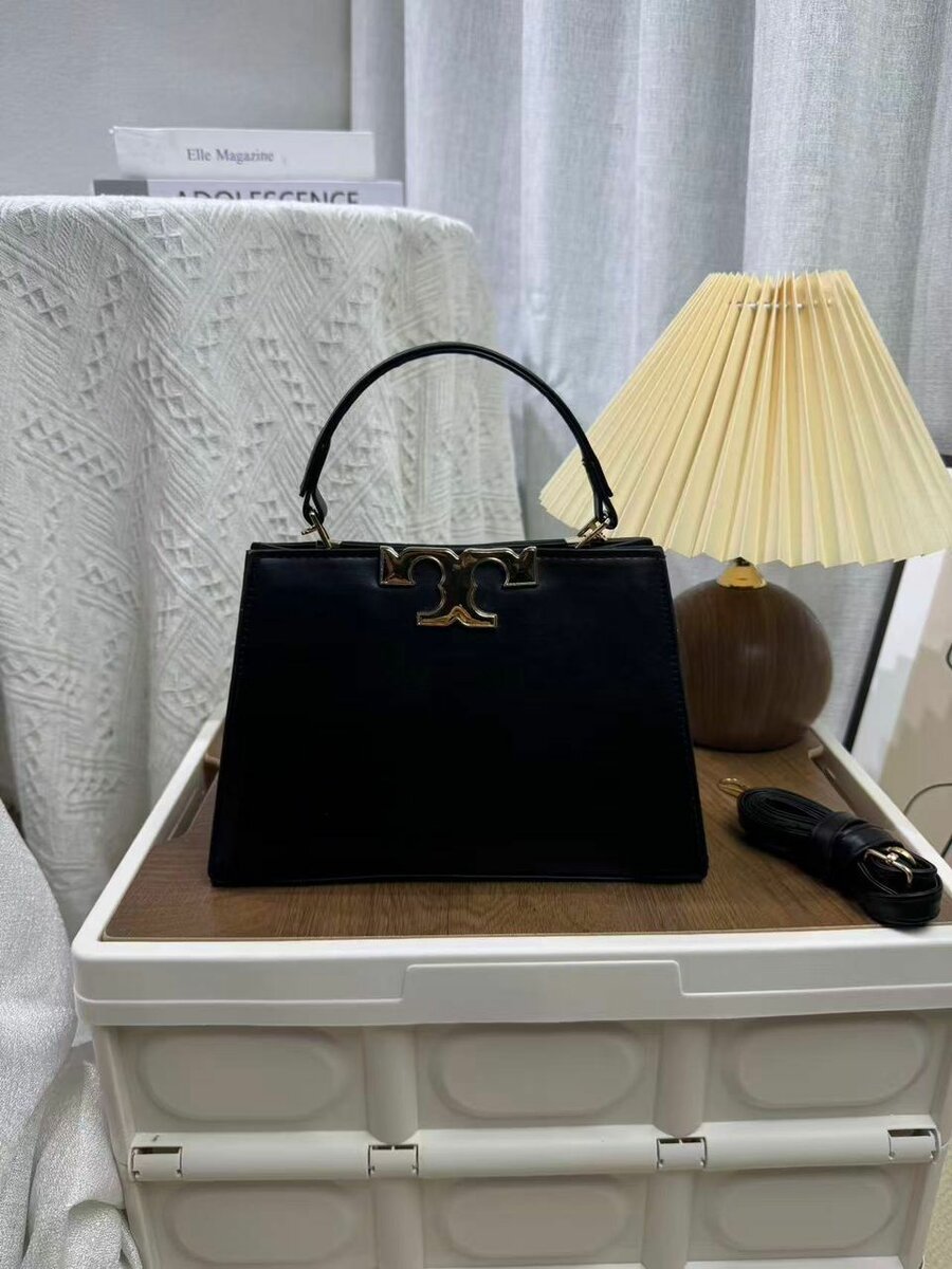 Sac à main élégant noir