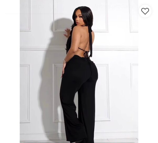 Combinaison noire dos nu