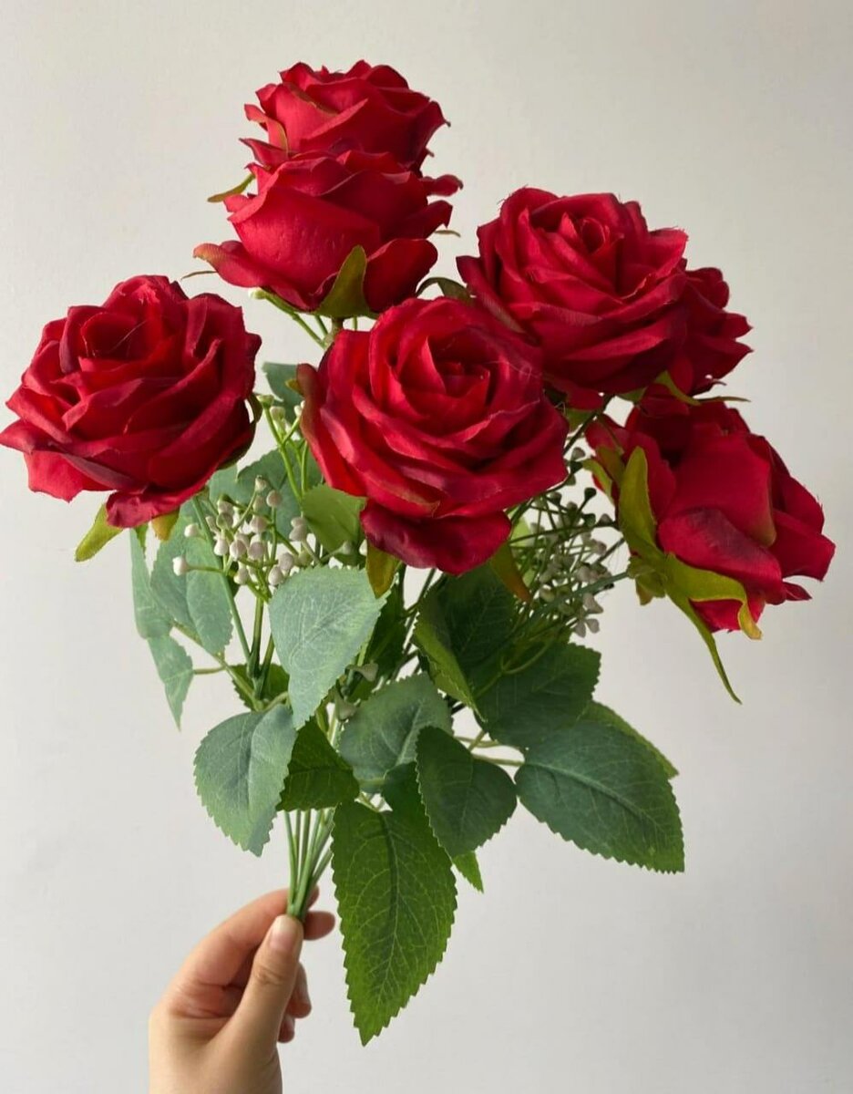 Roses artificielles réalistes