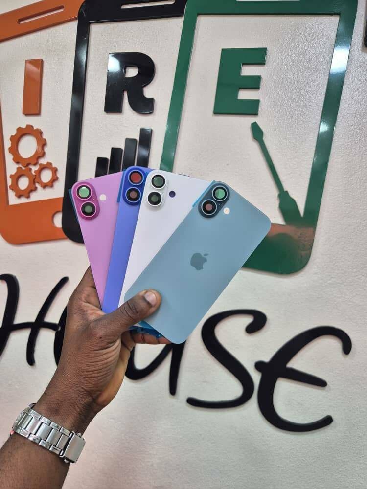 Coques arrière iPhone colorées
