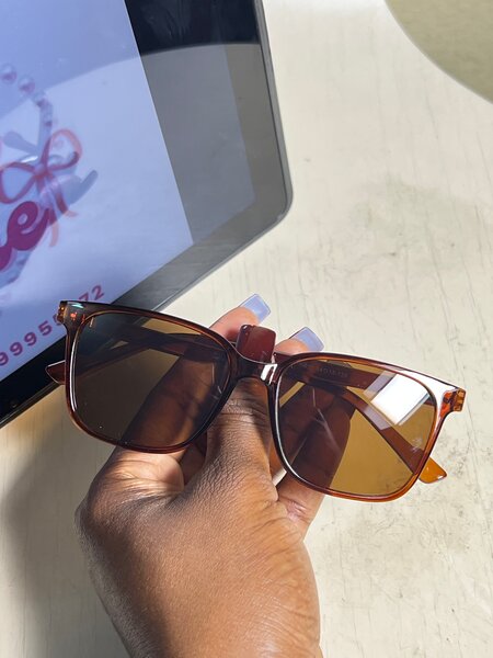 Lunettes de soleil femme marron