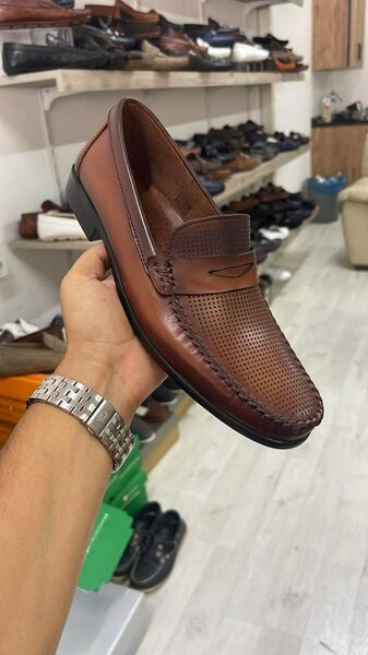 Mocassins cuir perforé homme