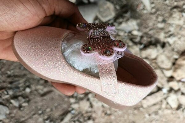 Jolie ballerine bébé brillante