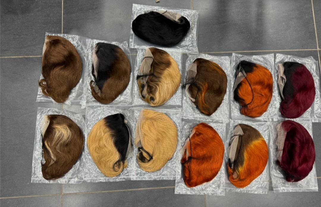 Perruques Courtes en Dentelle