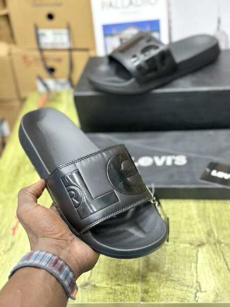 Tongs en cuir unisexe élégantes