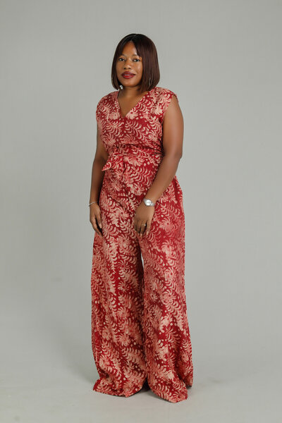 Combinaison élégante en motifs