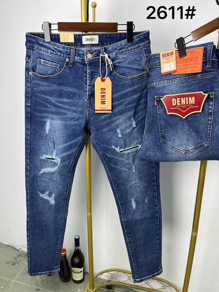 Jeans en denim déchiré