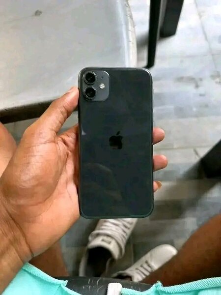 iPhone 11 Noir 64Go