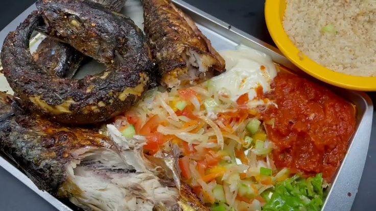 Plat de attieke poisson fumé