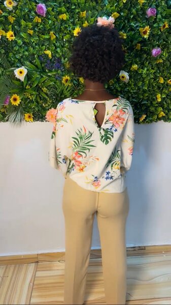 Top fleuri ample femme