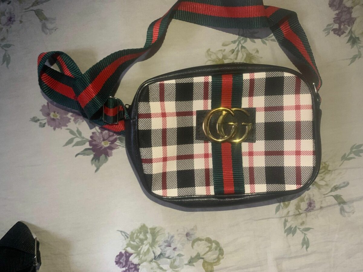 Sac bandoulière chic à carreaux