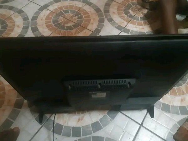 Téléviseur LED 32 pouces