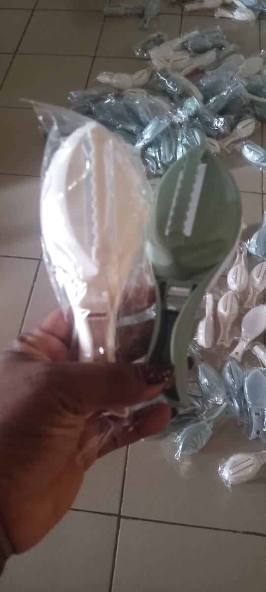 Éplucheur de poisson