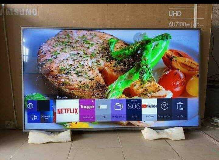Téléviseur Samsung 55" UHD