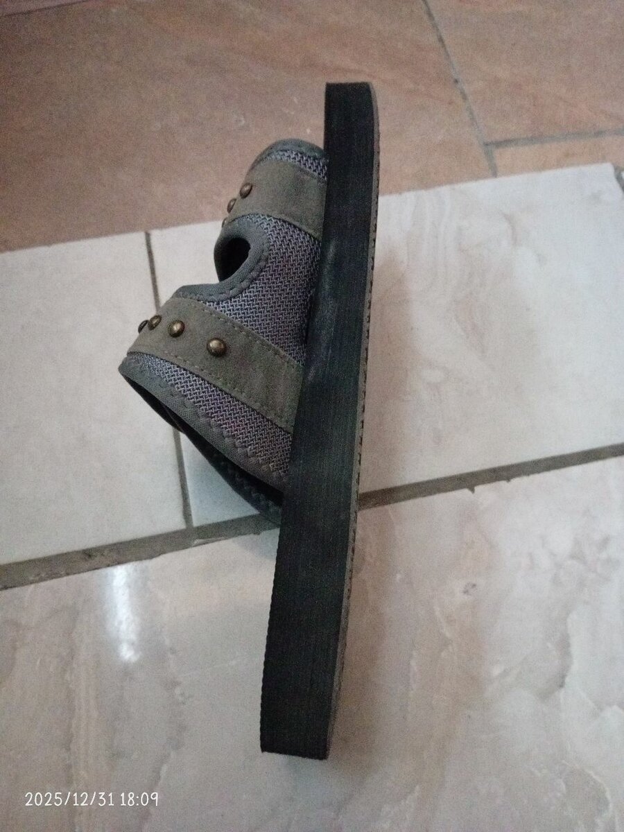 Sandale ZARA à semelle épaisse