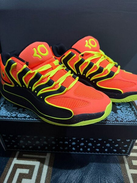 Baskets Nike KD Lumineuses