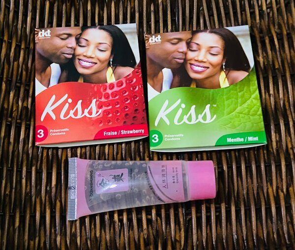 6 préservatifs +1 lubrifiants