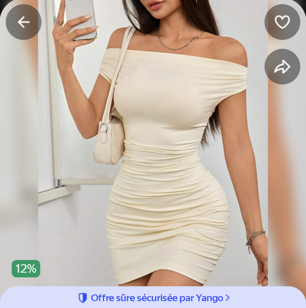 Robe moulante épaules dénudées