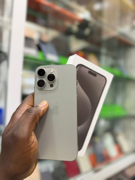 iPhone 15 pro Max 256 giga