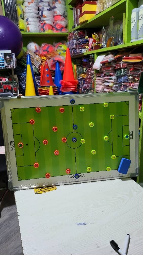 Tableau tactique de football magnétique