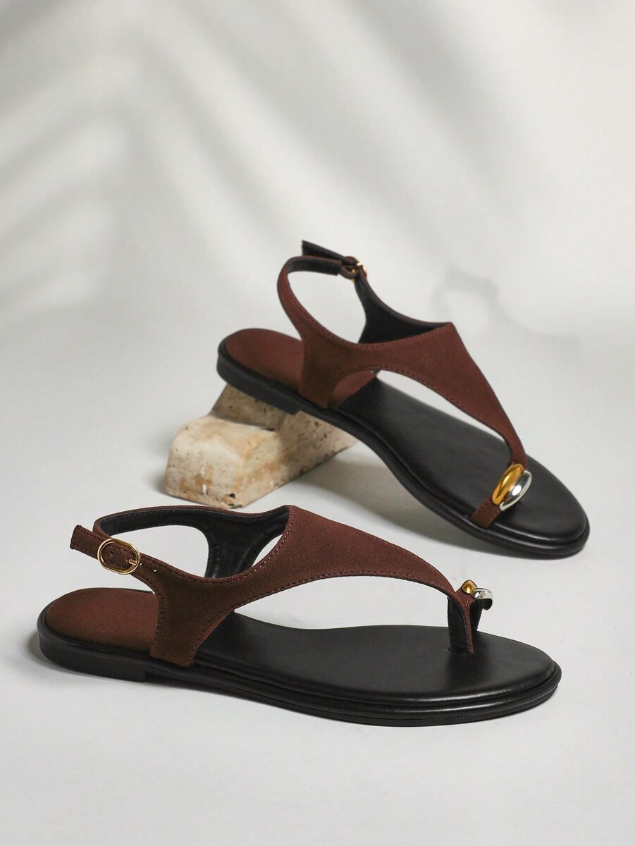Sandales élégantes avec boucle