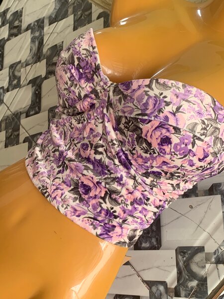 Bustier à fleurs violet