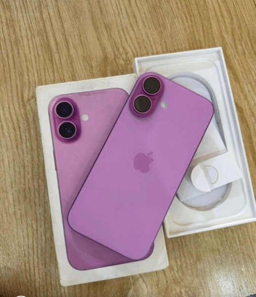 iPhone  16 rose