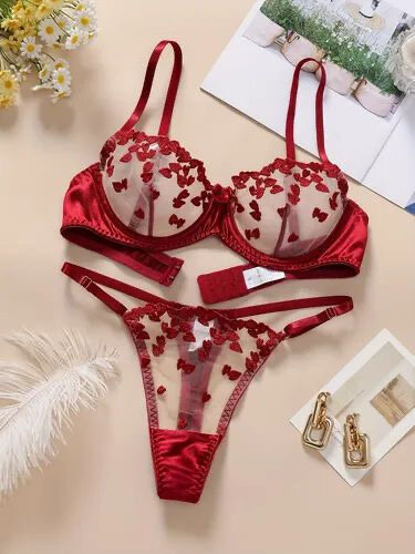 Ensemble lingerie feminine fleuri