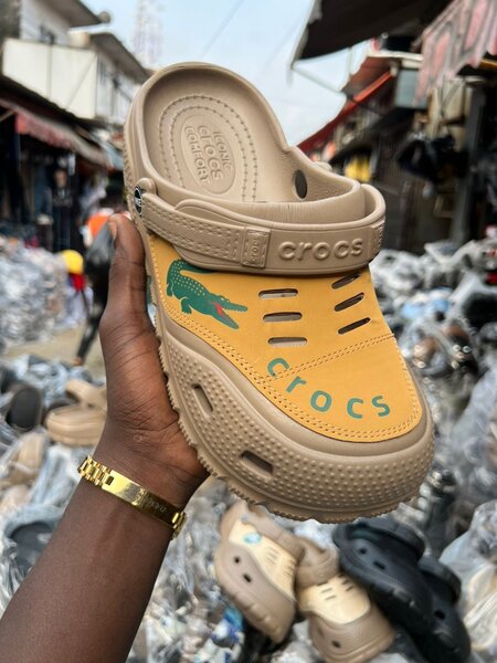 Sabots Crocs Beige Unisexe