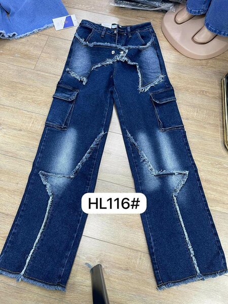 Jean cargo déchiré tendance