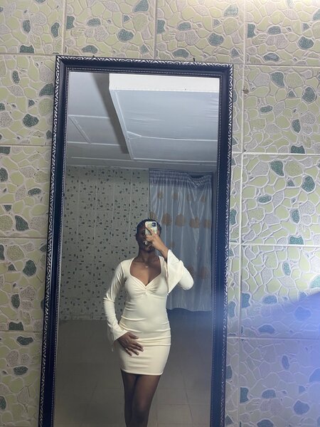 Robe beige élégante