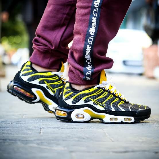 Nike Air Max Tuned Sneakers