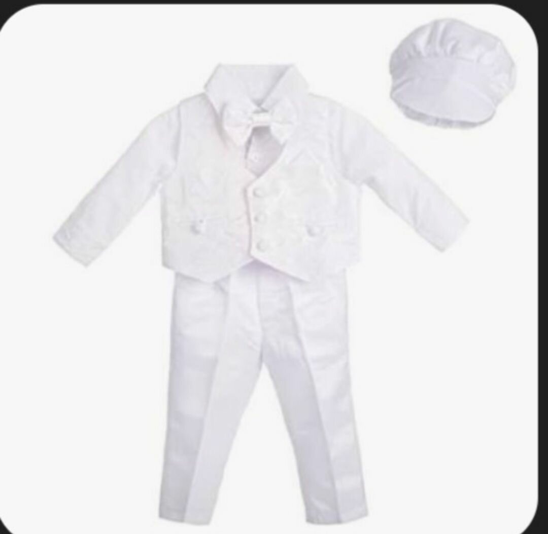 Costume blanc pour garçon