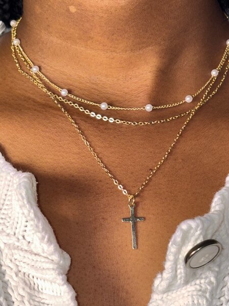 Collier multi-rang perles et croix