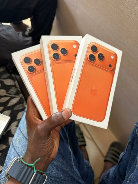 iPhone 17 pro Esim 256g