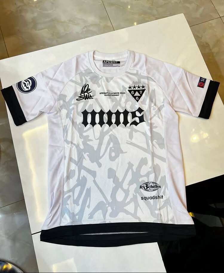 T-shirt esport blanc et noir