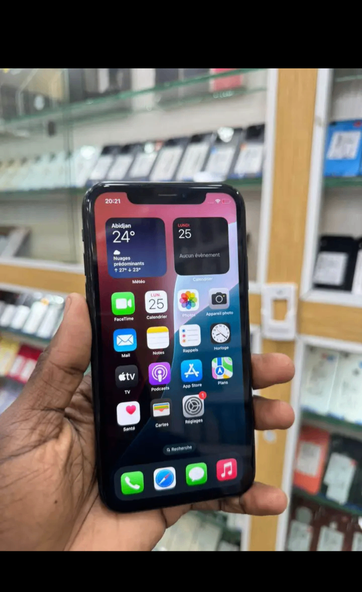 iPhone XR  Noir 128 go