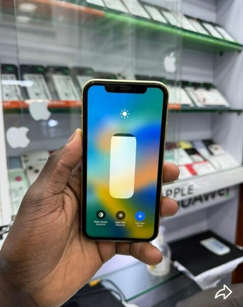 iPhone XR Jaune 128 Go