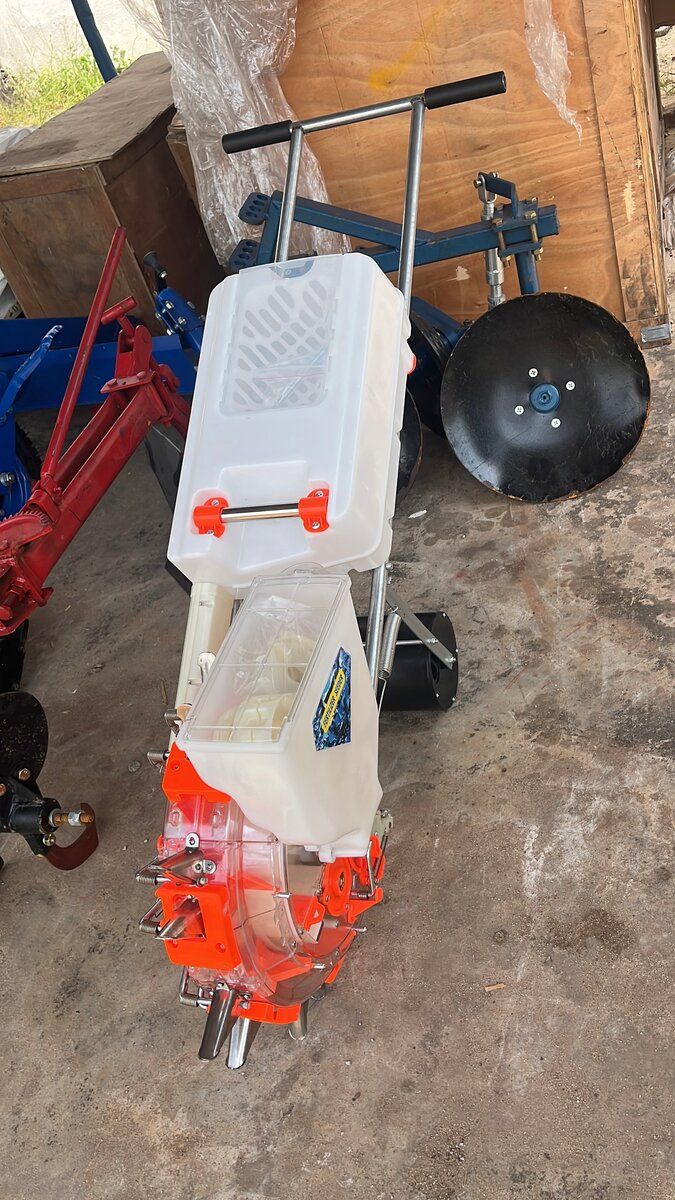 Semoir manuel robuste