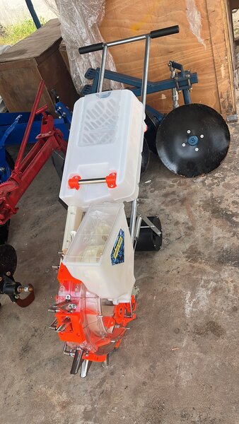 Semoir manuel robuste