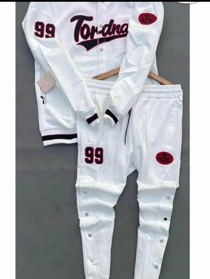 Ensemble de survêtement stylé