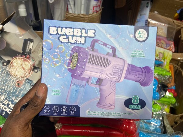 Pistolet à bulles amusant