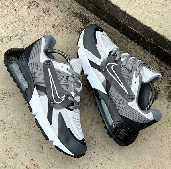 Nike Air Max 270 Runner